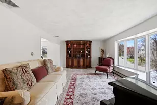 6 Gavin Cir, Stoneham, MA 02180 - Photo 9