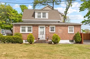 14 Palmer St, Quincy, MA 02169 - Photo 1