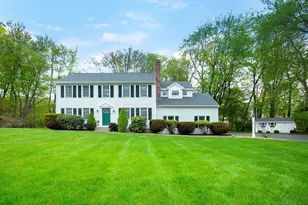 2 Blackthorne Cir, Hopkinton, MA 01748 - Photo 1