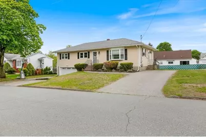 15 Erhardt Terrace, Methuen, MA 01844 - Photo 1