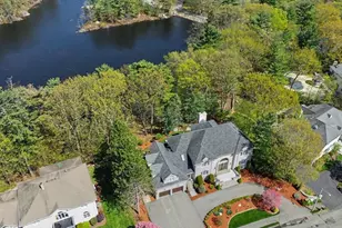29 Hammersmith Dr, Saugus, MA 01906 - Photo 1