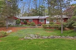 32 Hayden Ln, Bedford, MA 01730 - Photo 1