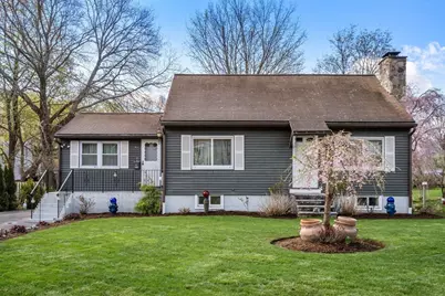40 Manor Rd, Shrewsbury, MA 01545 - Photo 1