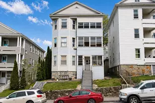 21 Sterling St, Worcester, MA 01610 - Photo 1