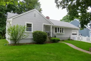10 Samoset Ln, Waltham, MA 02451 - Photo 1