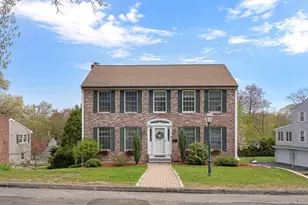 18 Nob Way, Lowell, MA 01852 - Photo 1