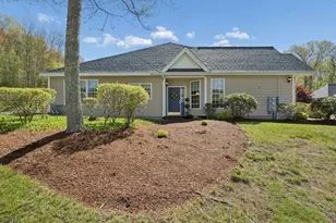 26 Summerfield Dr, Grafton, MA 01560 - Photo 1