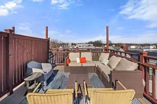 29 Mt Vernon St, Boston, MA 02125 - Photo 1