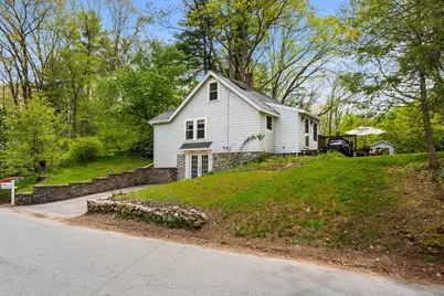 40 Lake Dr, Hamilton, MA 01982 - Photo 1