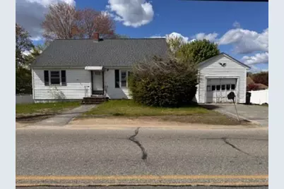 412 Oak St, Methuen, MA 01844 - Photo 1