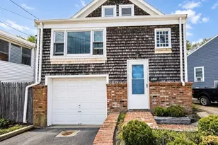 439 Newport Rd, Hull, MA 02045 - Photo 1