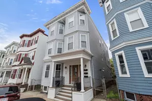215 L St, Boston, MA 02127 - Photo 1