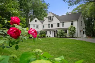 153 Ridgeway Rd, Weston, MA 02493 - Photo 1