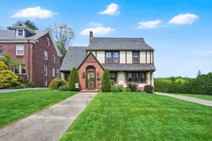 146 Bellevue Ave, Springfield, MA 01108 - Photo 1