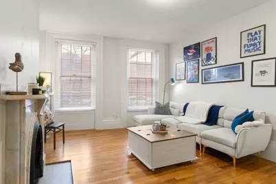 62 West Cedar St #1, Boston, MA 02114 - Photo 1