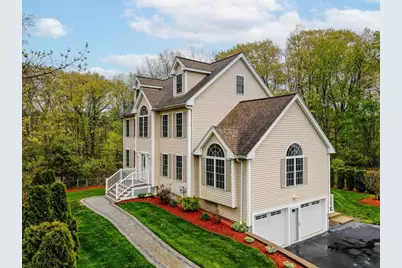 21 Colonial Farm Rd, Haverhill, MA 01832 - Photo 1