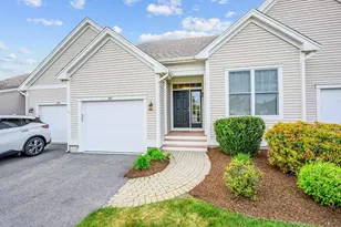 142 Leisure Green Dr, Mashpee, MA 02649 - Photo 1