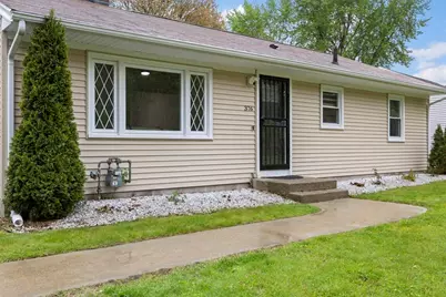 376 Hermitage Dr, Springfield, MA 01129 - Photo 1