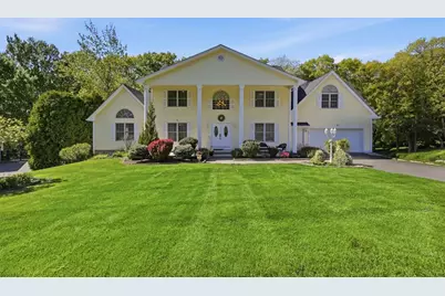 24 Jeanne Marie Dr, Westfield, MA 01085 - Photo 1