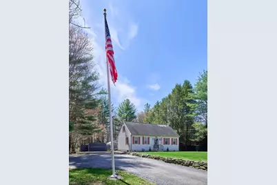 3 Hammond Street, Leicester, MA 01542 - Photo 1