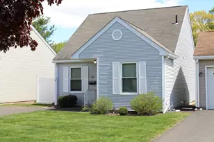 117 Alvord Pl, South Hadley, MA 01075 - Photo 1