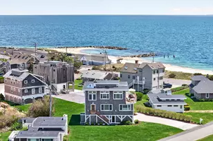 19 Bywater Ct, Falmouth, MA 02540 - Photo 1