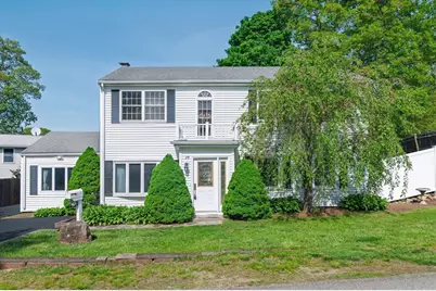 29 Karen Ln, Weymouth, MA 02188 - Photo 1