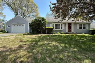 11 Widgeon Ln W, Yarmouth, MA 02673 - Photo 1