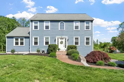 17 Blackthorne Circle, Hopkinton, MA 01748 - Photo 1