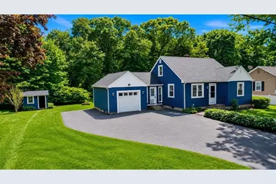 22 Balmoral Ct, Seekonk, MA 02771 - Photo 1