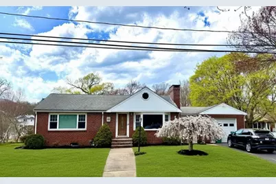106 Mishawum Rd, Woburn, MA 01801 - Photo 1