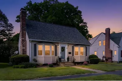 8 Merriweather Rd, Worcester, MA 01602 - Photo 1
