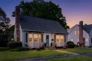 8 Merriweather Rd, Worcester, MA 01602 - Photo 1
