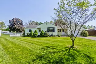 19 Somerset St, East Longmeadow, MA 01028 - Photo 1
