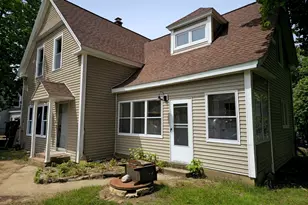 13 Prospect St, Templeton, MA 01133 - Photo 1