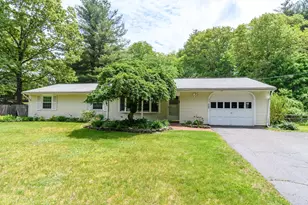 33 Eisenhower Rd, Framingham, MA 01701 - Photo 1