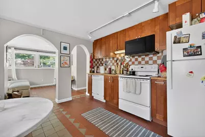1800 Columbia Rd #6, Boston, MA 02127 - Photo 1