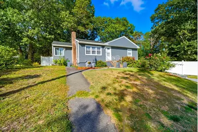 20 Oakhill Dr, Methuen, MA 01844 - Photo 1
