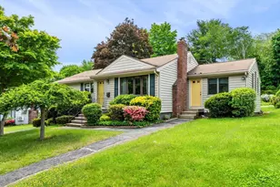 29 Patricia Rd, Peabody, MA 01960 - Photo 1