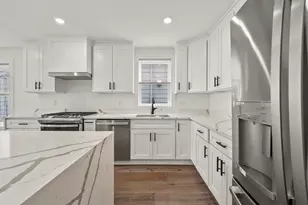 17 Wellington, Somerville, MA 02145 - Photo 1