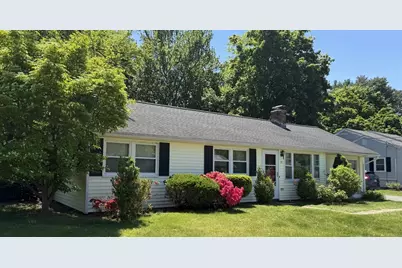 18 Griffin Rd, Framingham, MA 01701 - Photo 1