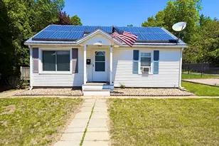124 Central Ave, Ayer, MA 01432 - Photo 1
