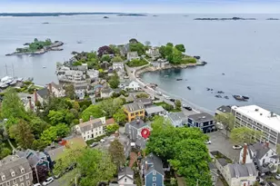 31 Franklin St, Marblehead, MA 01945 - Photo 1