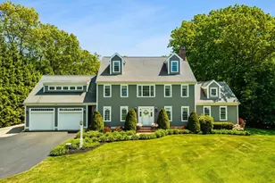 524 Elm St E, Raynham, MA 02767 - Photo 1