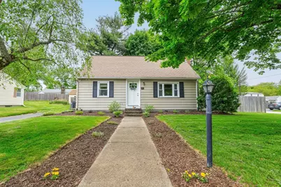 14 Amherst St, Grafton, MA 01536 - Photo 1