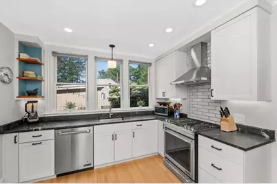 46 Jerome Ave, Newton, MA 02465 - Photo 5