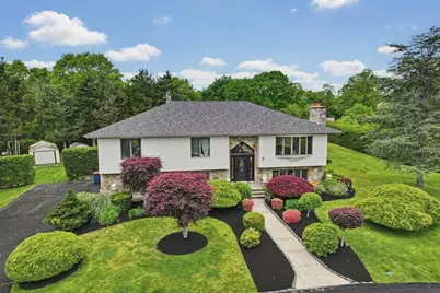 7 Diane Way, Westport, MA 02790 - Photo 1