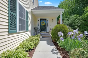 29 Cold Spring Dr, Sutton, MA 01590 - Photo 1