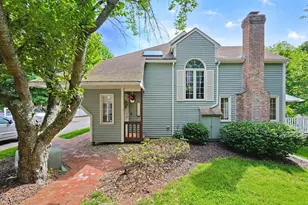 2 Strathmore Shire Dr, Uxbridge, MA 01569 - Photo 1