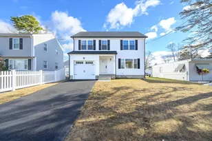 39 Wallace, Springfield, MA 01119 - Photo 1